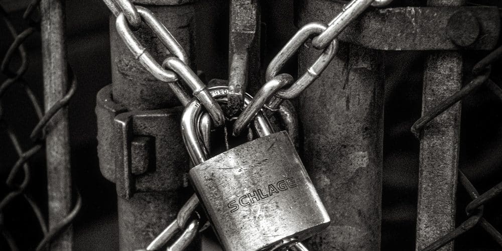 How to Secure Your Supply Chain Throughout the Procurement Cycle How to Secure Your Supply Chain Throughout the Procurement Cycle